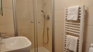 landgasthof zum stern bad handtuchheizörper dusche (1)